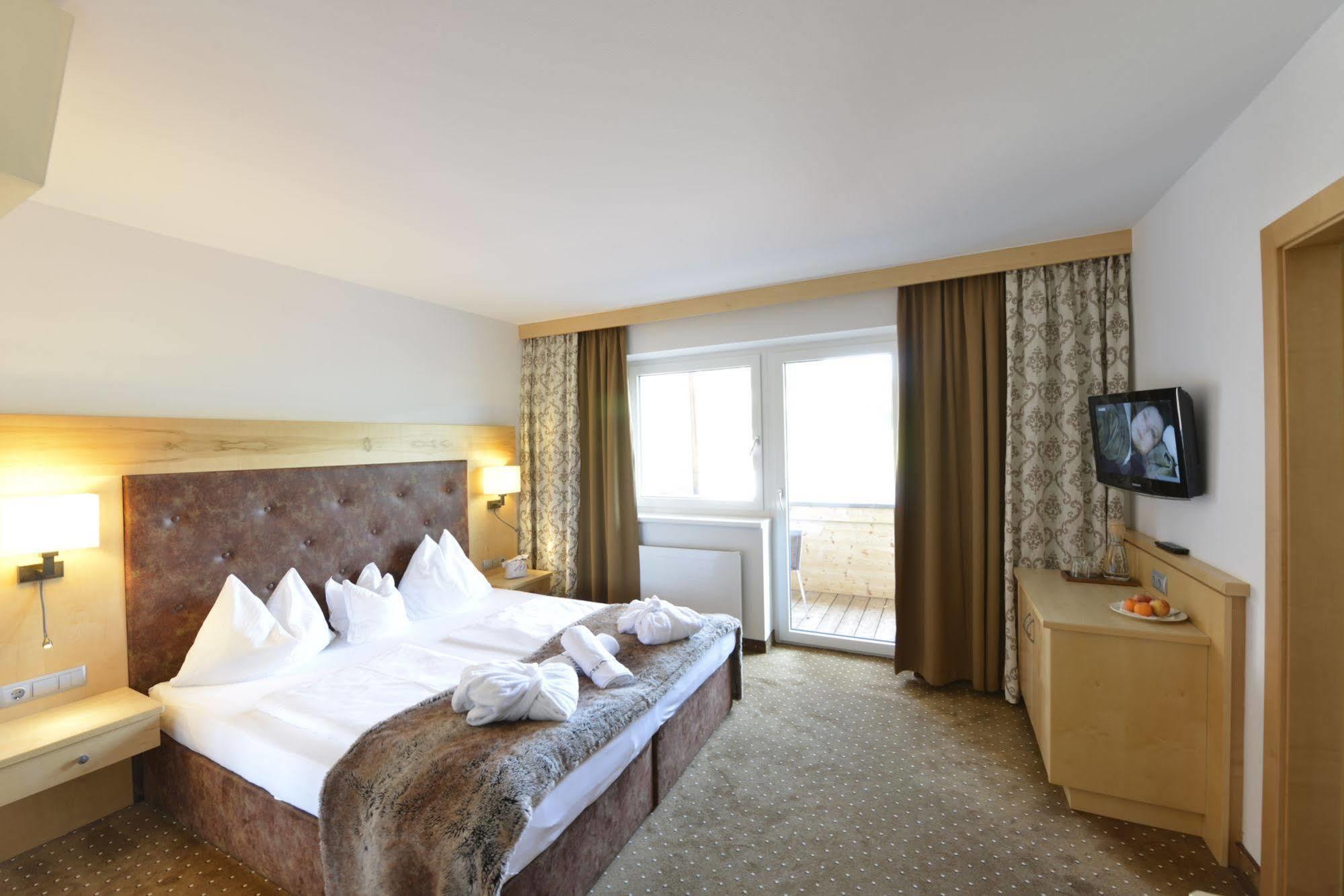 Hotel & Alpin Lodge Der Wastlhof Нийдерау Екстериор снимка